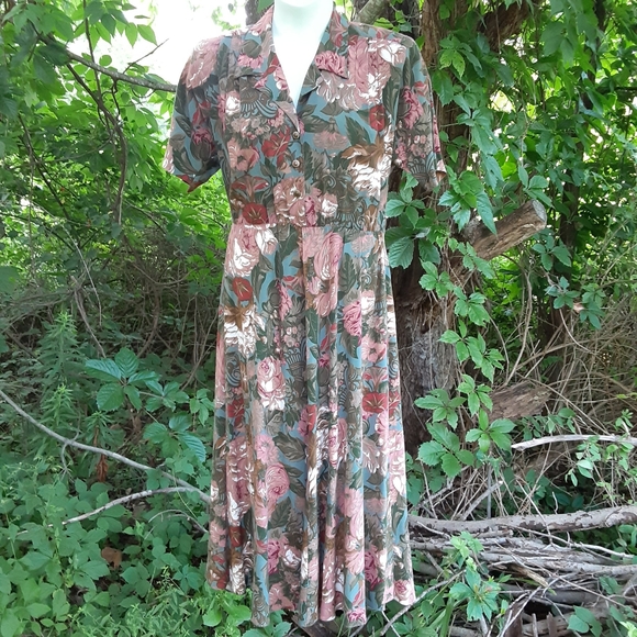 60s floral dress in 14 - Picture 4 of 5